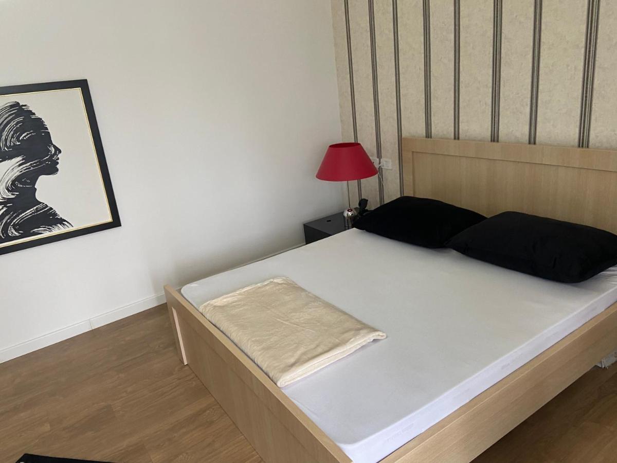 Mb Luxury Apartments Tirana Esterno foto