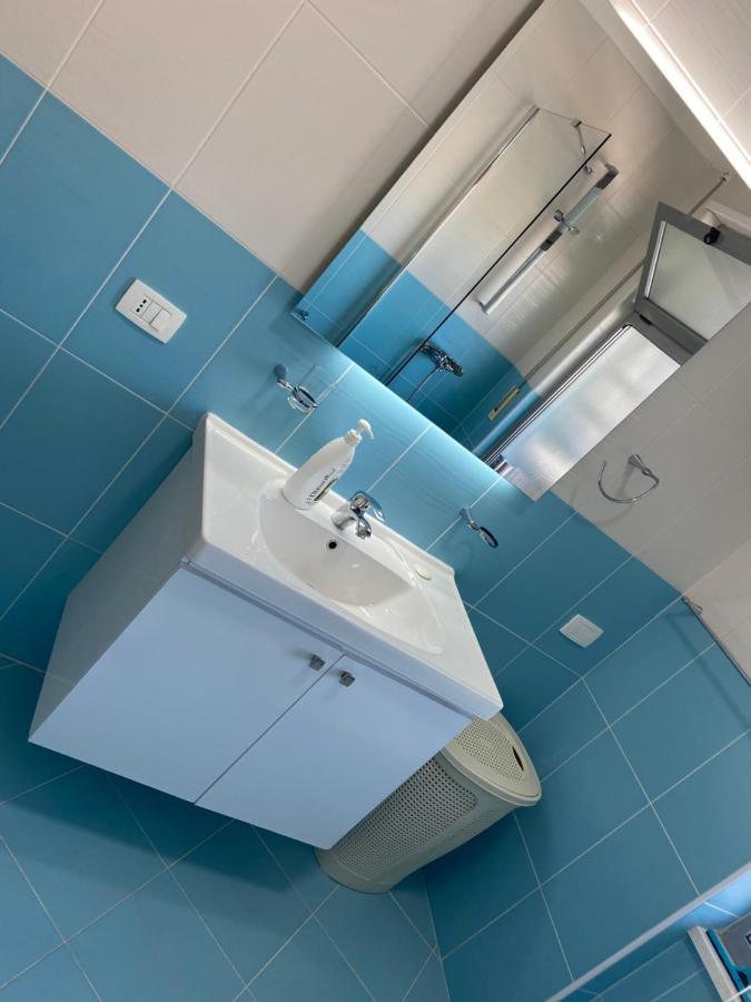 Mb Luxury Apartments Tirana Esterno foto